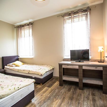 Kalmar Bed & Breakfast Darlowko Bagian luar foto