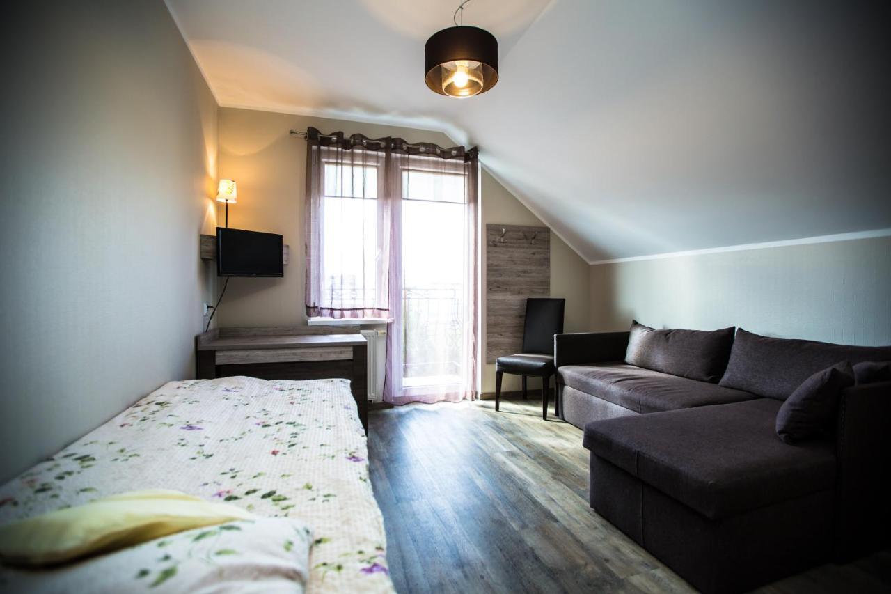 Kalmar Bed & Breakfast Darlowko Bagian luar foto
