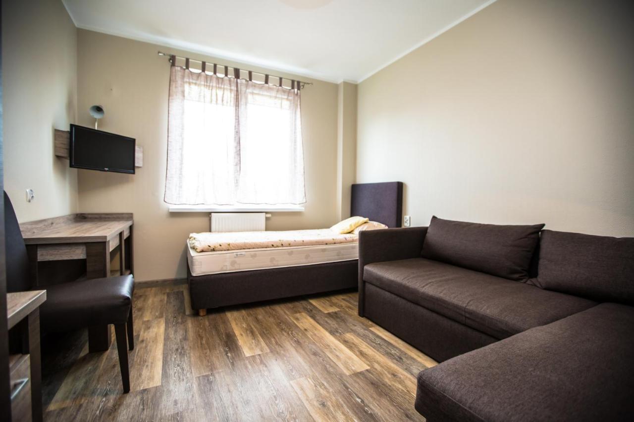 Kalmar Bed & Breakfast Darlowko Bagian luar foto