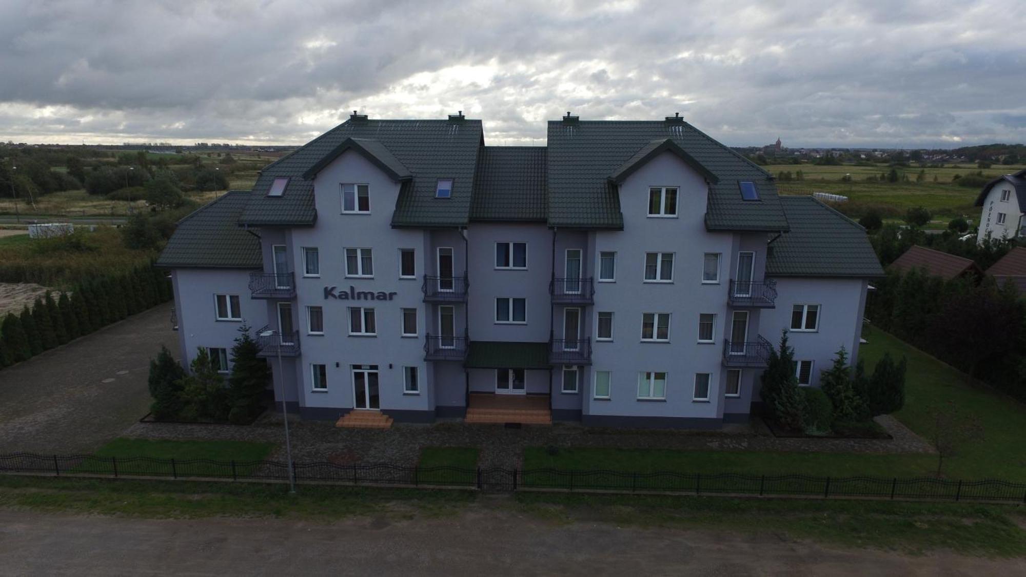Kalmar Bed & Breakfast Darlowko Bagian luar foto