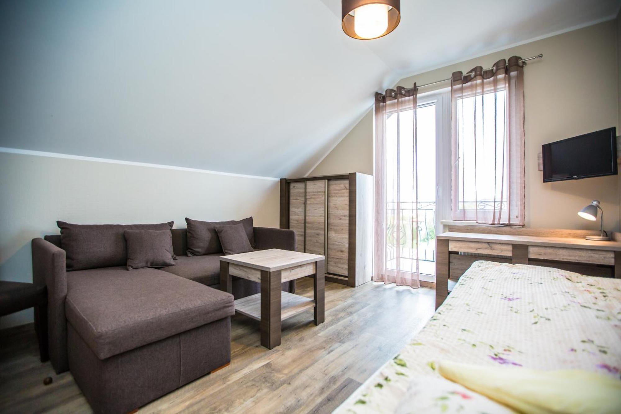 Kalmar Bed & Breakfast Darlowko Bagian luar foto