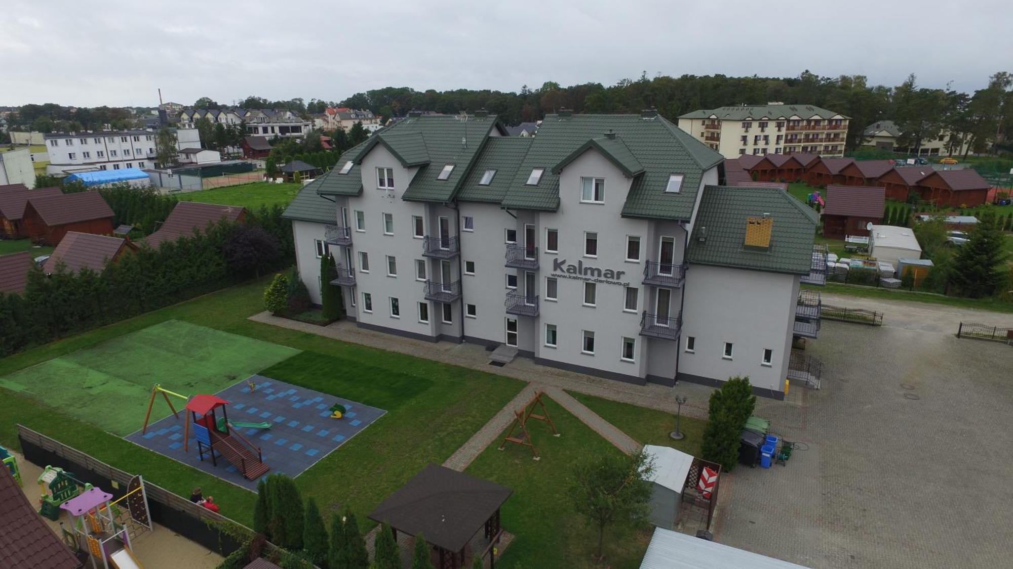 Kalmar Bed & Breakfast Darlowko Bagian luar foto